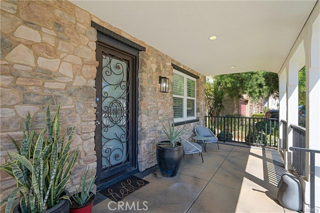 Detail Gallery Image 1 of 18 For 4866 Stoneglen Ave, Fontana,  CA 92336 - 4 Beds | 3/1 Baths