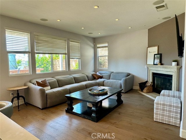 Detail Gallery Image 3 of 29 For 2462 N Avalon Ave, Orange,  CA 92867 - 4 Beds | 3/1 Baths