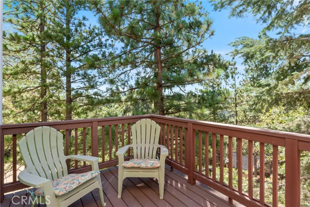 Detail Gallery Image 7 of 18 For 26520 Walnut Hills Dr, Lake Arrowhead,  CA 92391 - 3 Beds | 2/1 Baths