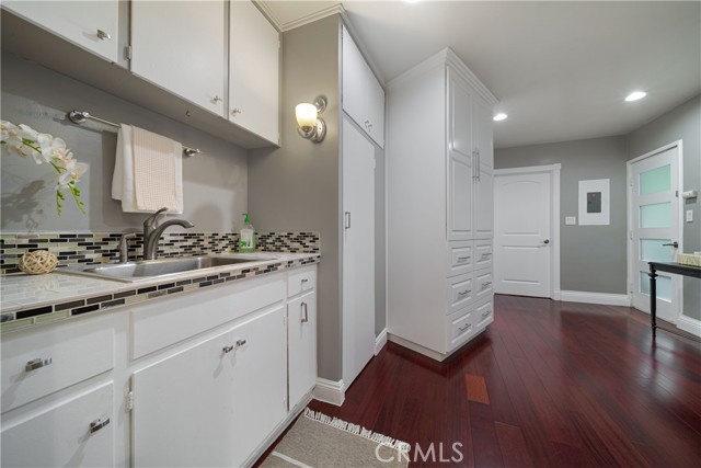 Detail Gallery Image 12 of 43 For 1753 Alamo Dr, Glendale,  CA 91207 - 4 Beds | 3/1 Baths