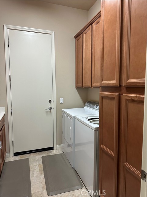 Detail Gallery Image 13 of 19 For 10030 El Dorado St, Apple Valley,  CA 92308 - 2 Beds | 2/1 Baths