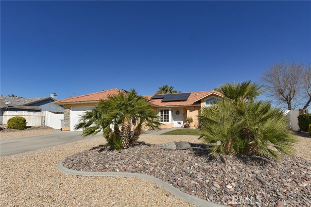 Detail Gallery Image 10 of 60 For 15094 Farmington St, Hesperia,  CA 92345 - 3 Beds | 2 Baths