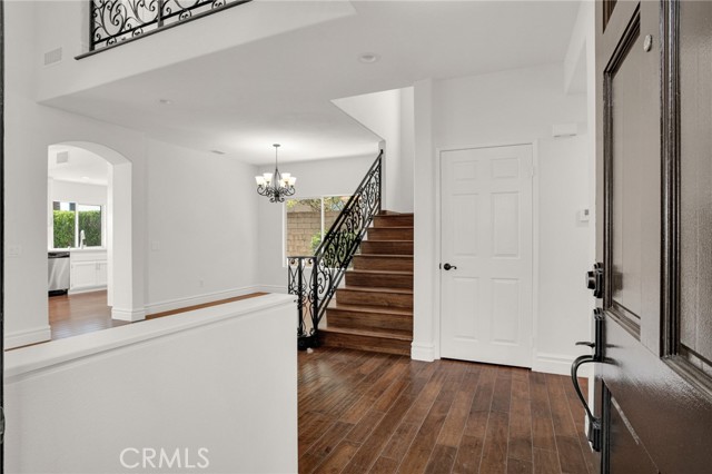 19900 Mariposa Creek Way Way, Porter Ranch CA: https://media.crmls.org/medias/d94ffaa8-aa93-4c87-9ba5-854797ed417d.jpg