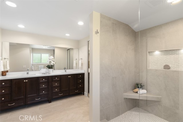 Detail Gallery Image 15 of 18 For 17 Silver Cres, Irvine,  CA 92603 - 4 Beds | 3 Baths