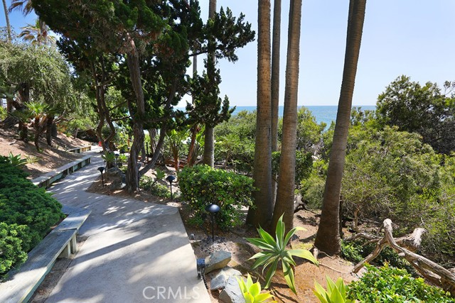 31423 South Coast Hwy, Laguna Beach CA: https://media.crmls.org/medias/d952a9de-23c6-4b58-a2a9-e8fc6ac104b0.jpg