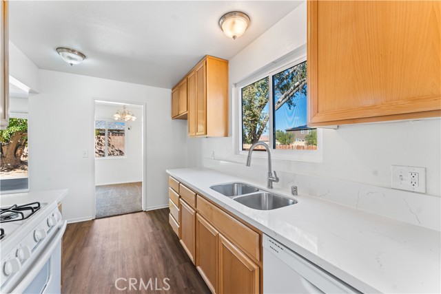 Detail Gallery Image 18 of 40 For 45581 6th St, Lancaster,  CA 93535 - 4 Beds | 2 Baths