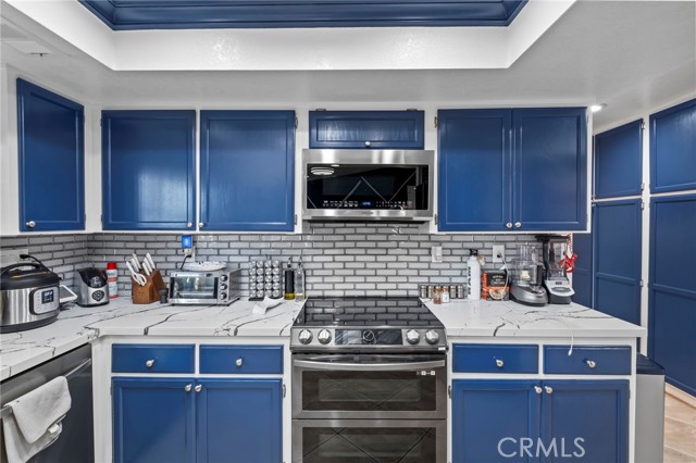 Detail Gallery Image 8 of 75 For 28719 Jenny, Menifee,  CA 92584 - 3 Beds | 2/1 Baths