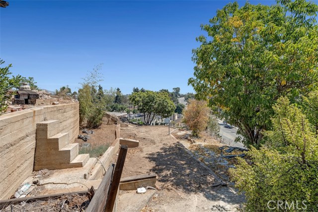 114 N Bonnie Beach Place, East Los Angeles CA: https://media.crmls.org/medias/d952e720-349c-4108-8294-e269c609a336.jpg