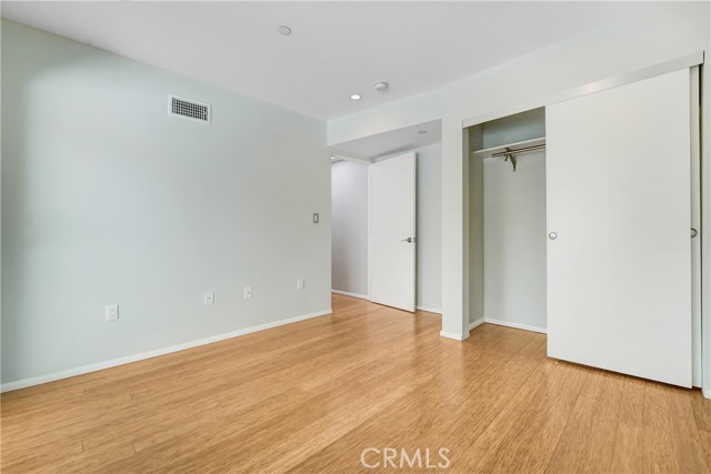3907 De Longpre Avenue, Los Angeles CA: https://media.crmls.org/medias/d95381ef-1fbb-439b-b066-88d08a73f50d.jpg