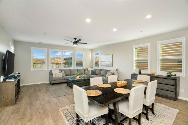 25140 Golden Maple Drive, Canyon Country CA: https://media.crmls.org/medias/d953d75f-ac59-411f-a1c8-b4e2c6f80d5a.jpg