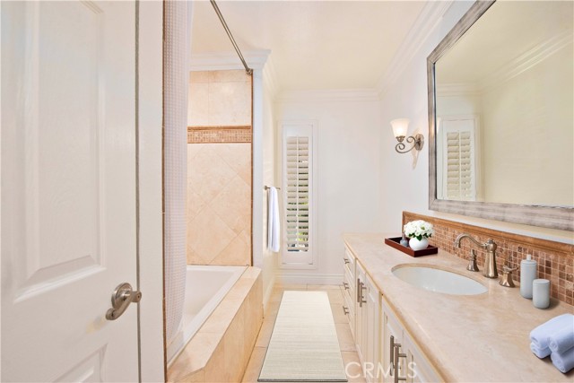 2275 Shadow Spring Place, Westlake Village CA: https://media.crmls.org/medias/d954f555-3f30-4c60-bf6d-48a0b7241660.jpg