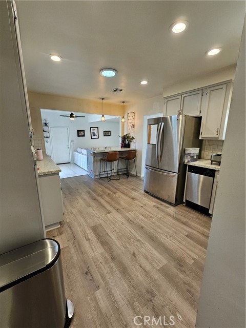 Detail Gallery Image 3 of 15 For 1226 Calvin, Escondido,  CA 92025 - 2 Beds | 2 Baths