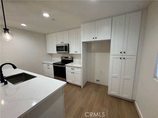 15238 Kingsbury Street, Mission Hills (San Fernando) CA: https://media.crmls.org/medias/d9557b7f-321b-4060-85ae-5b58959851bb.jpg