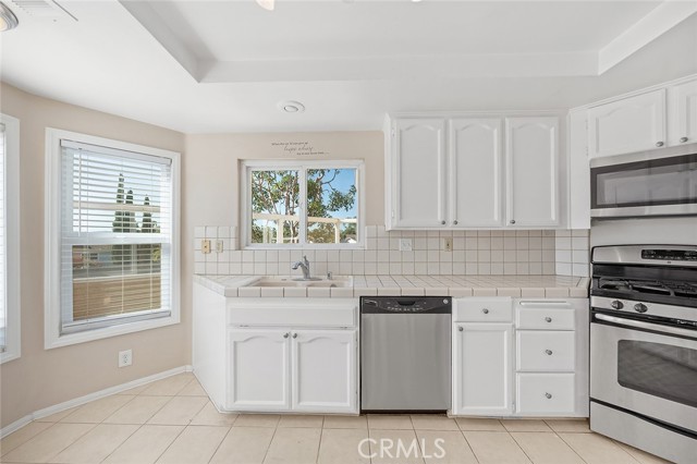 Detail Gallery Image 6 of 26 For 22845 Orchid Creek, Lake Forest,  CA 92630 - 2 Beds | 2 Baths