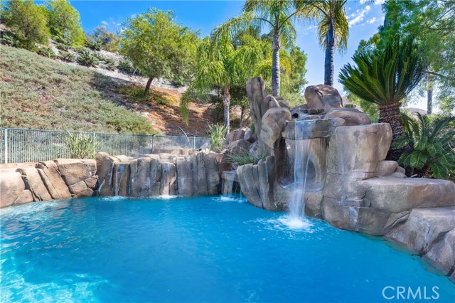 27126 Coral Bells Way, Murrieta CA: https://media.crmls.org/medias/d95726a2-7f68-4f08-8e5a-8c11b35b415d.jpg