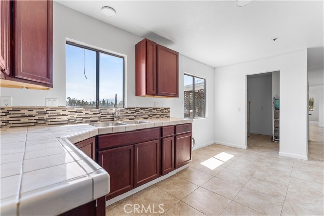 29405 123rd E Street, Pearblossom CA: https://media.crmls.org/medias/d9579946-35a7-4369-9ad6-4e063f870e95.jpg