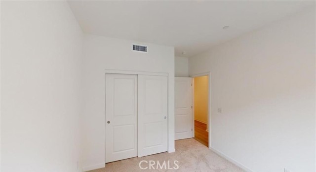 16424 Whittier Boulevard, Whittier CA: https://media.crmls.org/medias/d957b049-6a49-41be-9dba-dd2697123119.jpg
