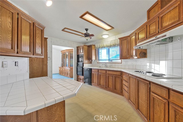 Detail Gallery Image 12 of 40 For 38138 Calle Quedo, Murrieta,  CA 92563 - 2 Beds | 2 Baths