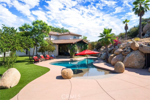 42179 Calle Paramo, Murrieta CA: https://media.crmls.org/medias/d9595e75-fa18-4246-b68f-d6eeccd877ac.jpg