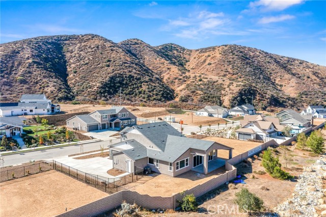 34524 Kadota Street, Yucaipa CA: https://media.crmls.org/medias/d9597d71-2a7e-425a-b608-a147a506c11c.jpg