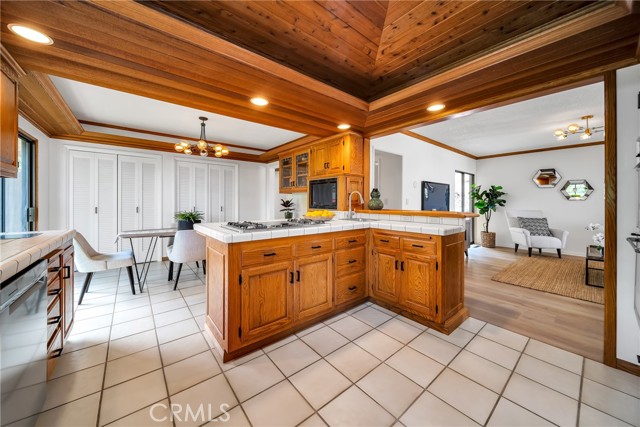 6301 Via Ciega, Rancho Palos Verdes, California 90275, 4 Bedrooms Bedrooms, ,2 BathroomsBathrooms,Residential,Sold,Via Ciega,PV21104706