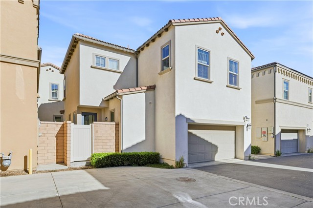 Detail Gallery Image 2 of 58 For 2301 Raspberry Ct, Upland,  CA 91786 - 3 Beds | 2/1 Baths