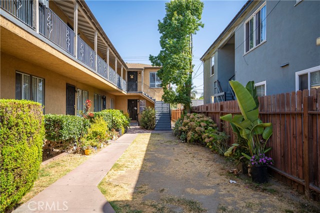 1960 Cedar Avenue, Long Beach, California 90806, ,Multi-Family,For Sale,Cedar,PW24203754