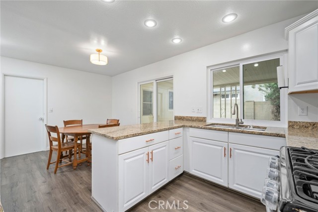805 S Plymouth Place, Anaheim CA: https://media.crmls.org/medias/d95c2b28-7f2c-4f6b-9f4c-e5f10a4e18de.jpg