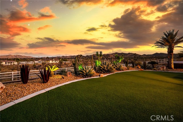 Detail Gallery Image 18 of 75 For 7935 Cibola Trl, Yucca Valley,  CA 92284 - 3 Beds | 2/1 Baths