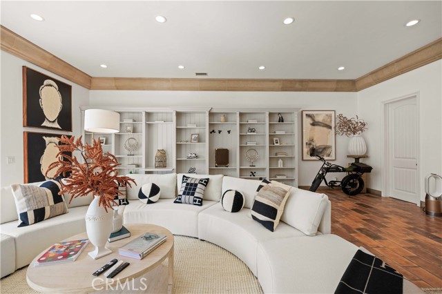 Detail Gallery Image 8 of 48 For 57 Shearwater Pl, Newport Beach,  CA 92660 - 3 Beds | 2/1 Baths