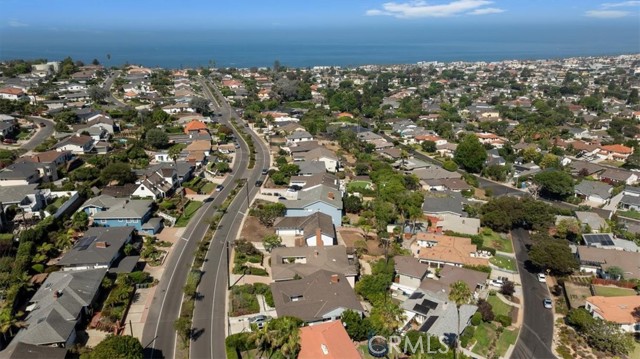 445 Calle Mayor, Redondo Beach, California 90277, 3 Bedrooms Bedrooms, ,2 BathroomsBathrooms,Residential,For Sale,Calle Mayor,SB25203937