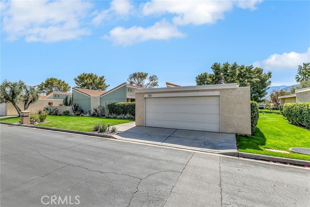 Detail Gallery Image 10 of 61 For 72355 Roxbury Dr, Rancho Mirage,  CA 92270 - 3 Beds | 3 Baths