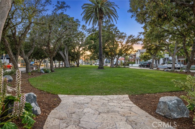 Detail Gallery Image 31 of 37 For 1752 Plaza Del Norte, Newport Beach,  CA 92661 - 4 Beds | 4/1 Baths