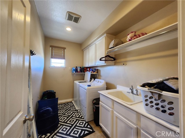 Detail Gallery Image 10 of 12 For 6984 Old Peak Ln, Corona,  CA 92880 - 4 Beds | 3/1 Baths