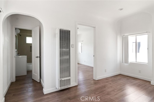 Detail Gallery Image 14 of 21 For 1257 W 38th St, Los Angeles,  CA 90037 - 2 Beds | 1 Baths
