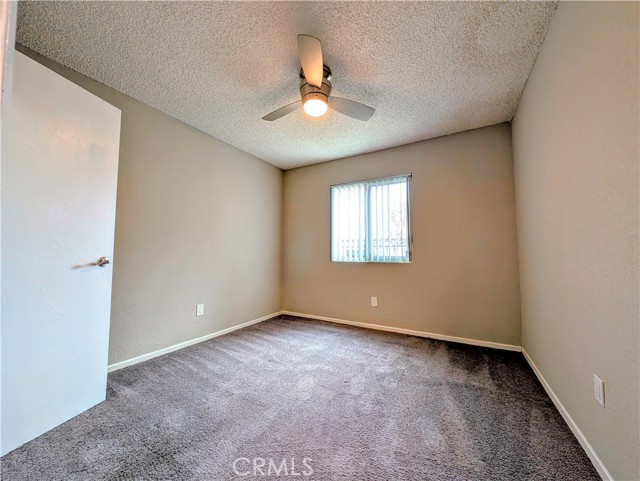 Detail Gallery Image 14 of 33 For 1111 Chestnut St #1,  San Bernardino,  CA 92410 - 4 Beds | 2 Baths