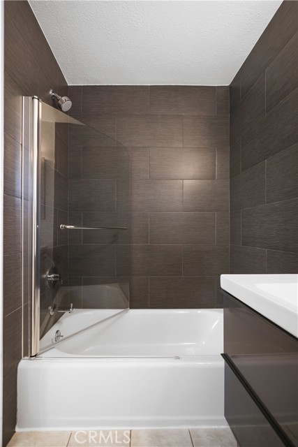 4700 W 169th Street, Lawndale CA: https://media.crmls.org/medias/d96134f1-b0cf-4cb9-931c-1ceb57cae178.jpg