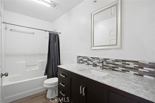 Detail Gallery Image 13 of 24 For 45027 Carla Ct, Lake Elsinore,  CA 92532 - 4 Beds | 3 Baths