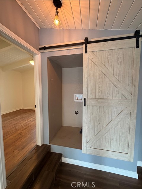 Detail Gallery Image 17 of 28 For 31014 Glen Oak Dr, Running Springs,  CA 92382 - 2 Beds | 1 Baths