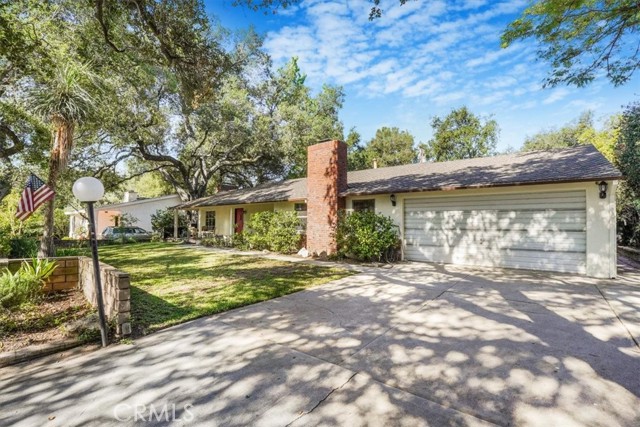 Detail Gallery Image 2 of 66 For 4859 Carmel Rd, La Canada Flintridge,  CA 91011 - 3 Beds | 3 Baths