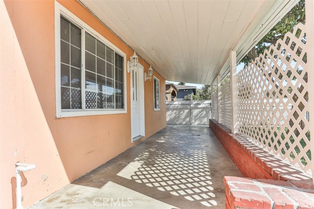 entrance to main house w covered patio