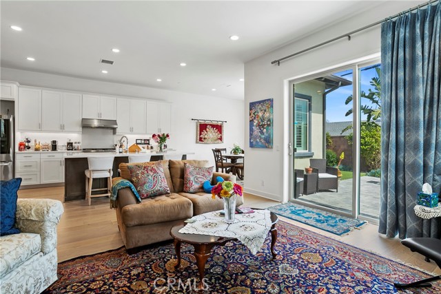 14432 Windfall Lane, Huntington Beach CA: https://media.crmls.org/medias/d9642843-742f-436c-9fcb-5a61c2f4fdf9.jpg