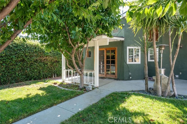 25112 De Wolfe Road, Newhall CA: https://media.crmls.org/medias/d9648c2d-e6a7-436d-850d-e8bb4491b643.jpg