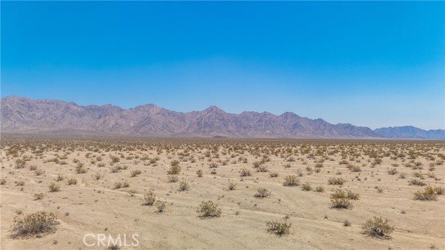 Detail Gallery Image 2 of 14 For 100 Ironage Peak Rd, Twentynine Palms,  CA 92277 - – Beds | – Baths