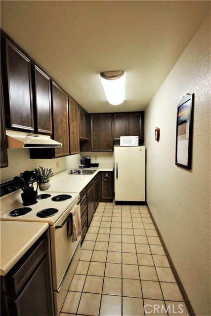 Image 9 for 2821 Los Felices CIR #107