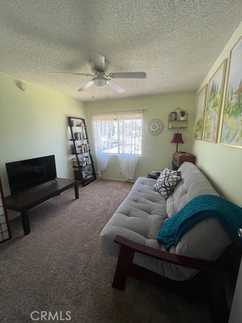 Detail Gallery Image 14 of 18 For 24431 Trevino Dr #V10,  Valencia,  CA 91355 - 3 Beds | 2 Baths