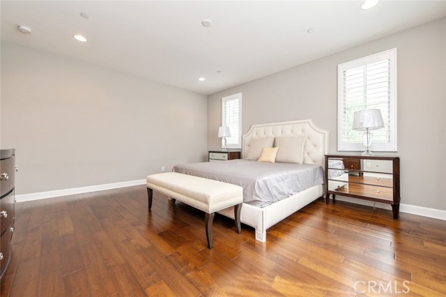 Detail Gallery Image 28 of 42 For 120 Tomato Springs, Irvine,  CA 92618 - 4 Beds | 3/1 Baths