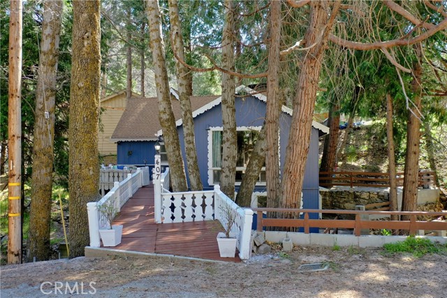 407 Dart Canyon Road, Crestline CA: https://media.crmls.org/medias/d9671600-46e4-45da-b00f-007b329e6709.jpg