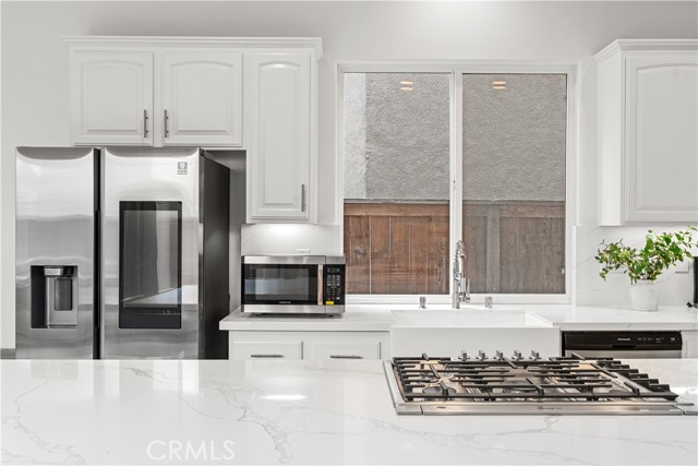 Detail Gallery Image 14 of 46 For 513 Pecan Ave, Huntington Beach,  CA 92648 - 3 Beds | 3/1 Baths