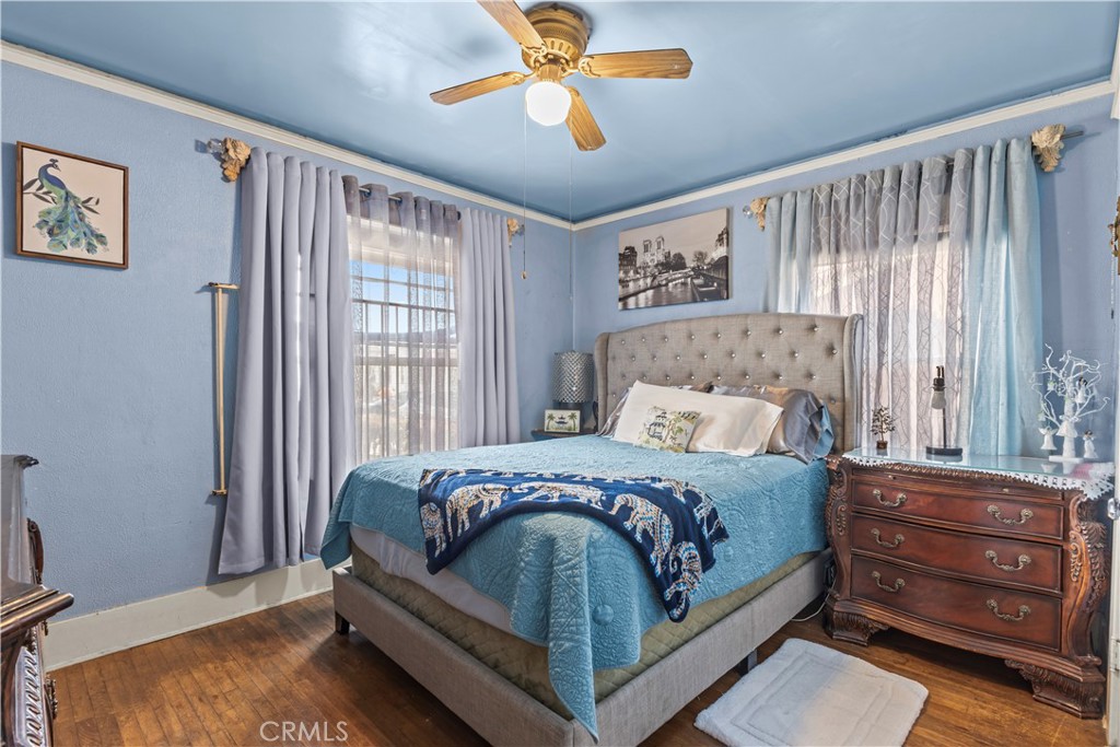 https://media.crmls.org/medias/d967fa66-7261-4092-a8b5-7dc70272236f.jpg?preset=X-Large